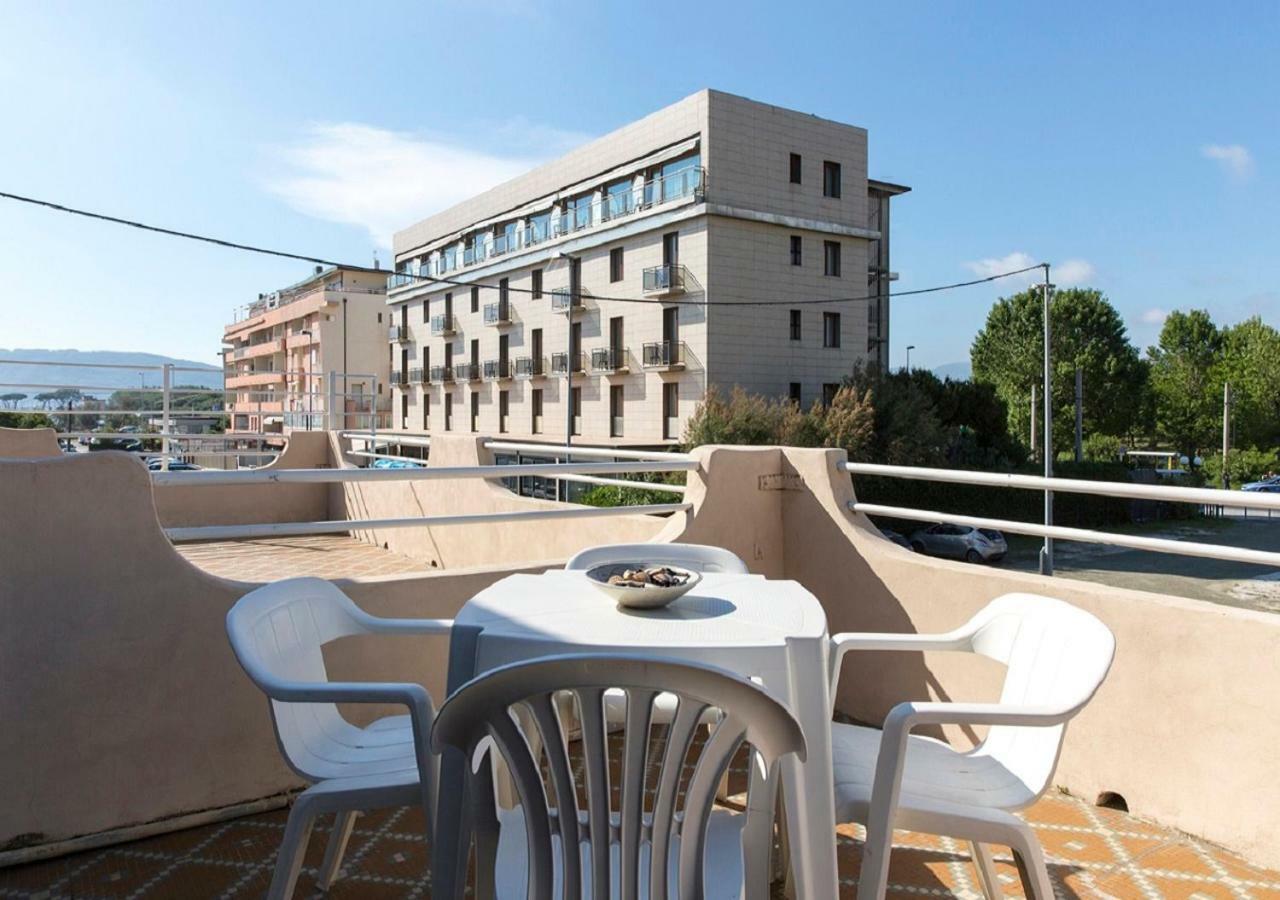 Albergo La Pineta Marinella di Sarzana Dış mekan fotoğraf